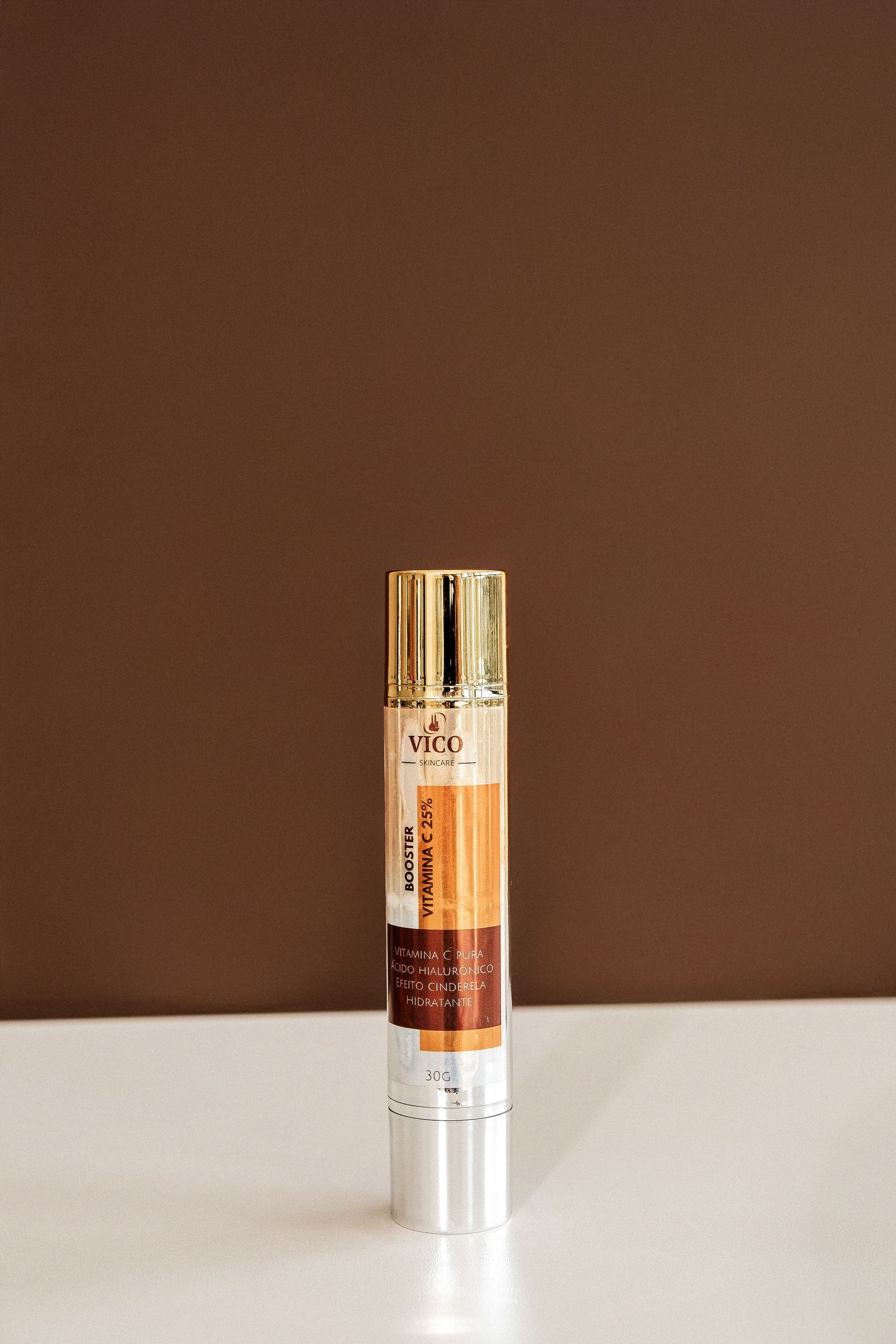 Pele Radiante e Jovem com Booster Vitamina C 25%